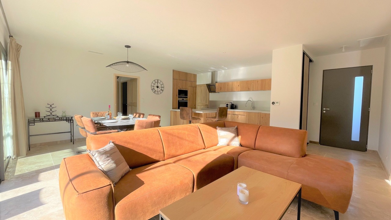 Photo of Livingroom in Sablet