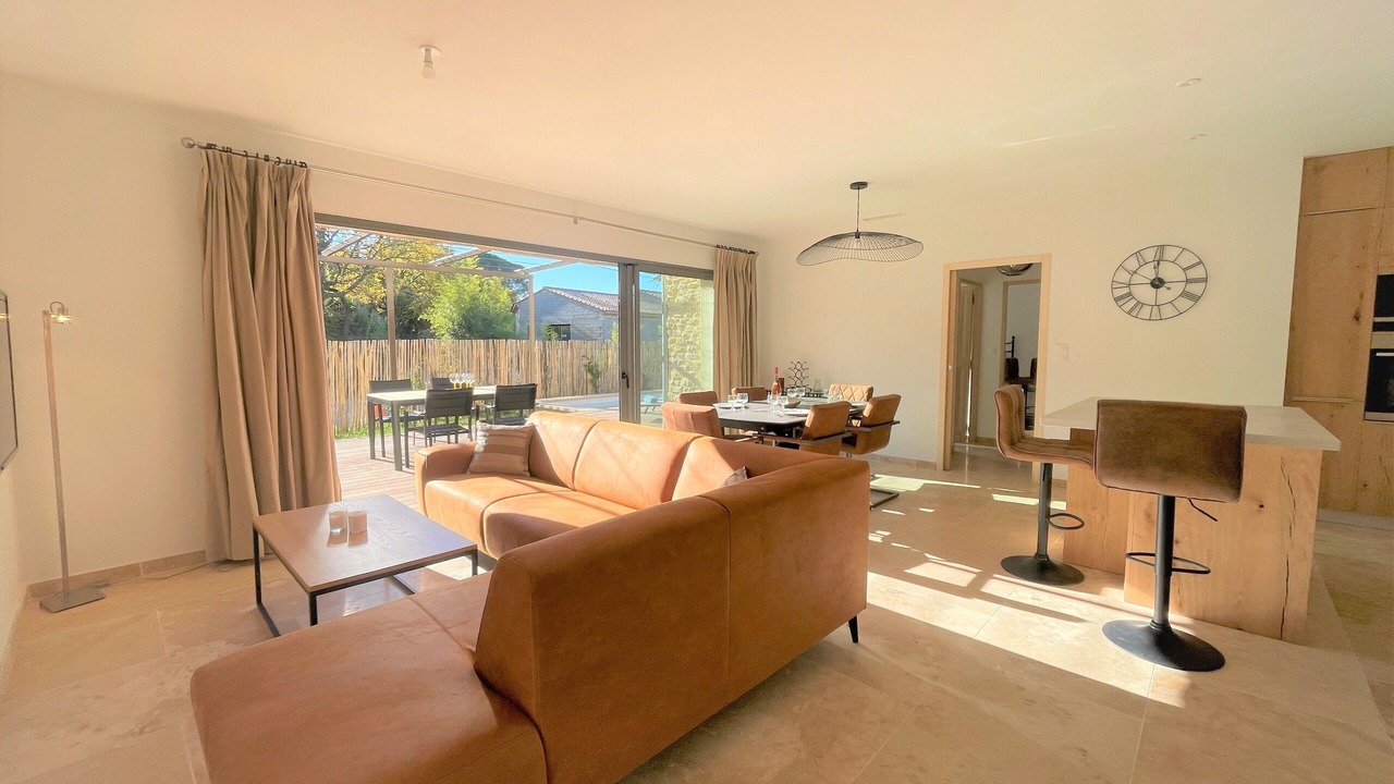 Photo of Livingroom in Sablet