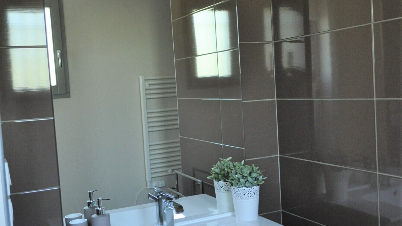 Photo of Bathroom in Roussillon