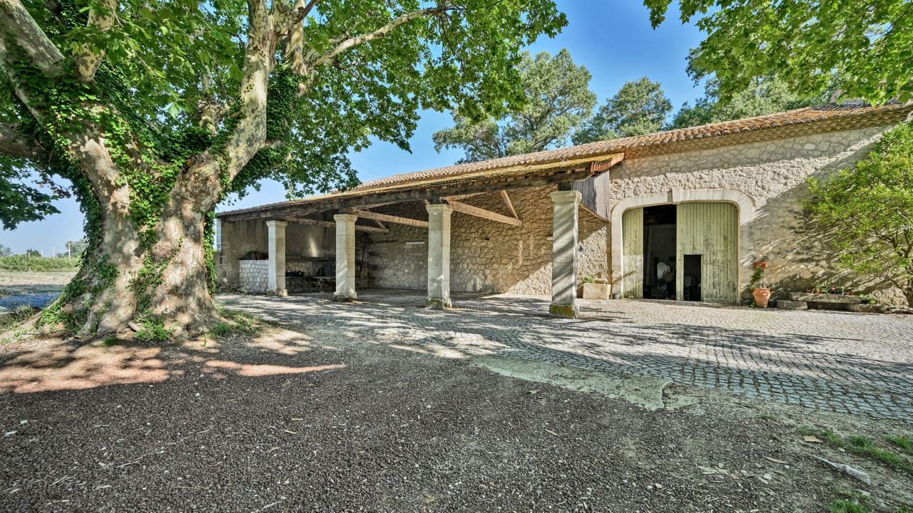 Photo of Outdoor in Beaucaire