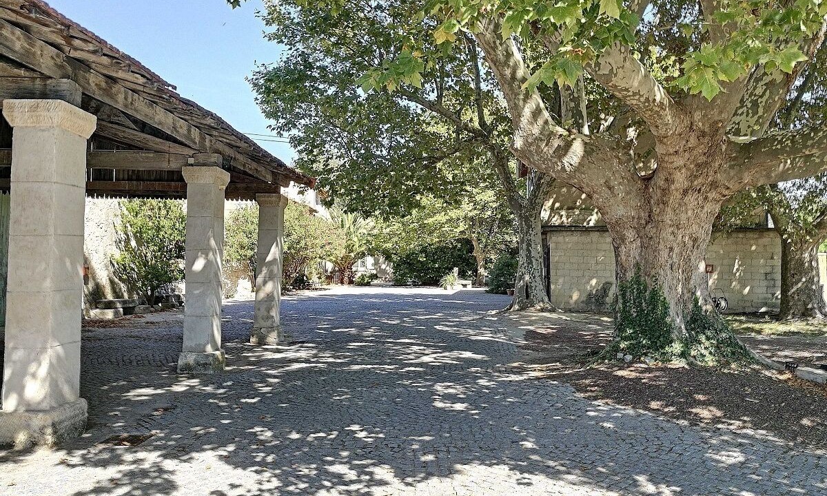 Photo of Outdoor in Beaucaire