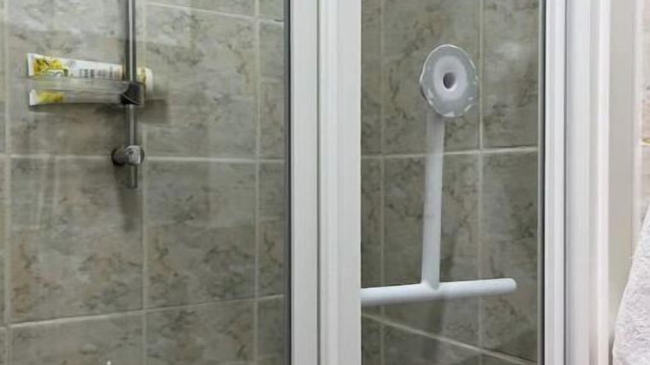 Photo of Bathroom in Saint-Victor