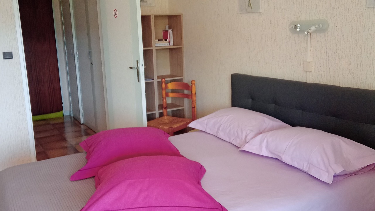 Photo of Bedroom in Greoux-les-Bains