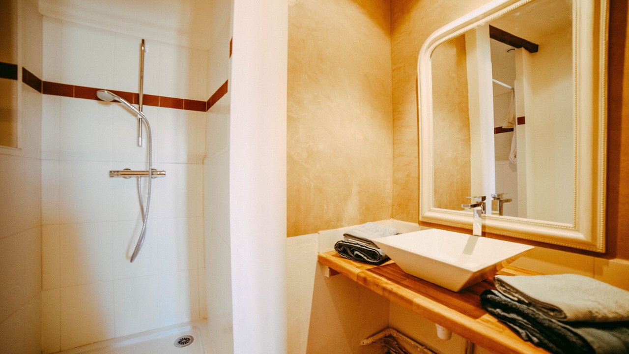 Photo of Bathroom in Oppede