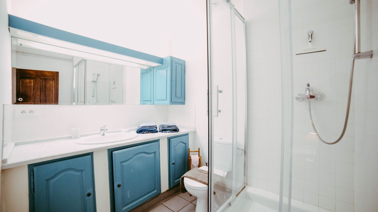Photo of Bathroom in Oppede