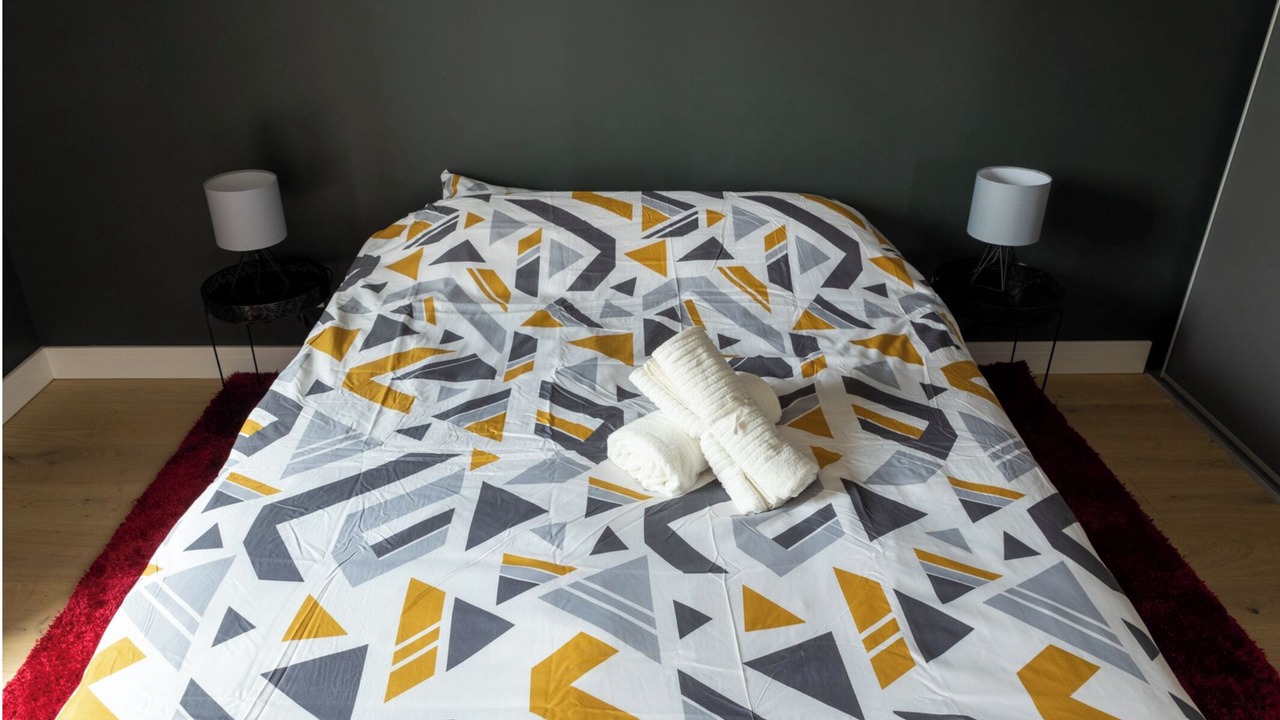 Photo of Bedroom in Orange