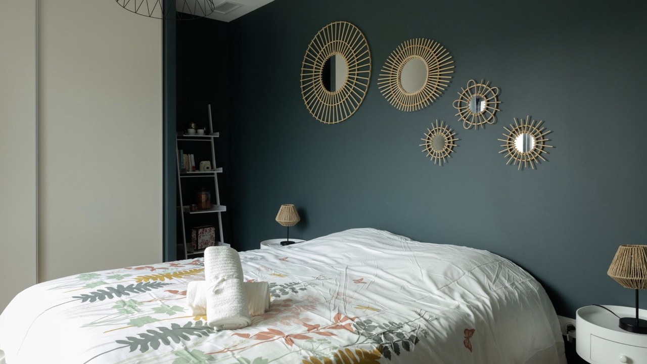 Photo of Bedroom in Orange
