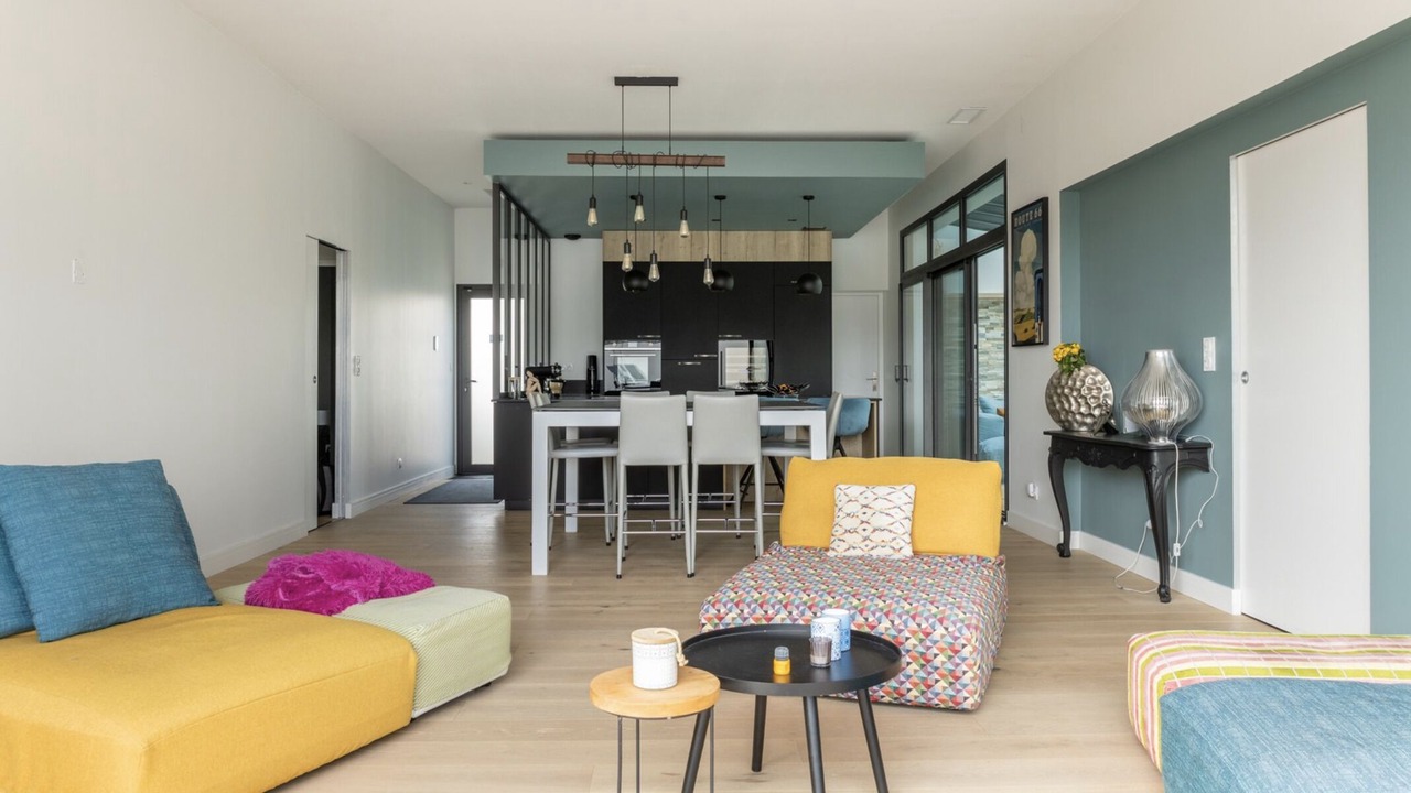 Photo of Livingroom in Orange