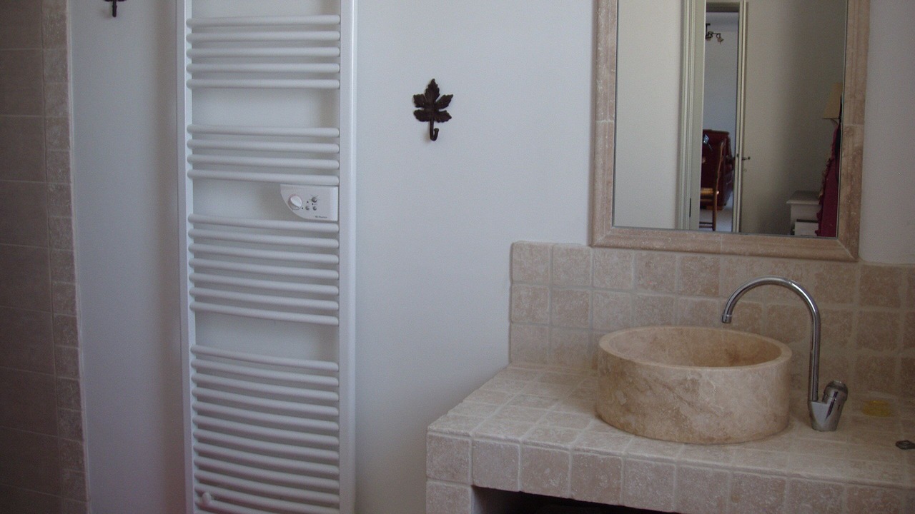 Photo of Bathroom in Sablet