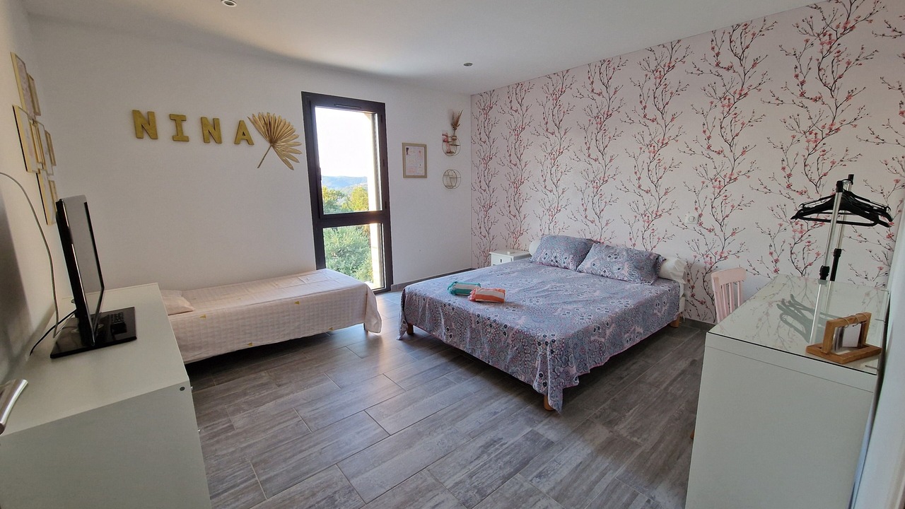 Photo of Bedroom in Saint-Cezaire-sur-Siagne