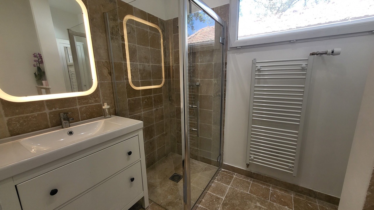 Photo of Bathroom in Gardanne
