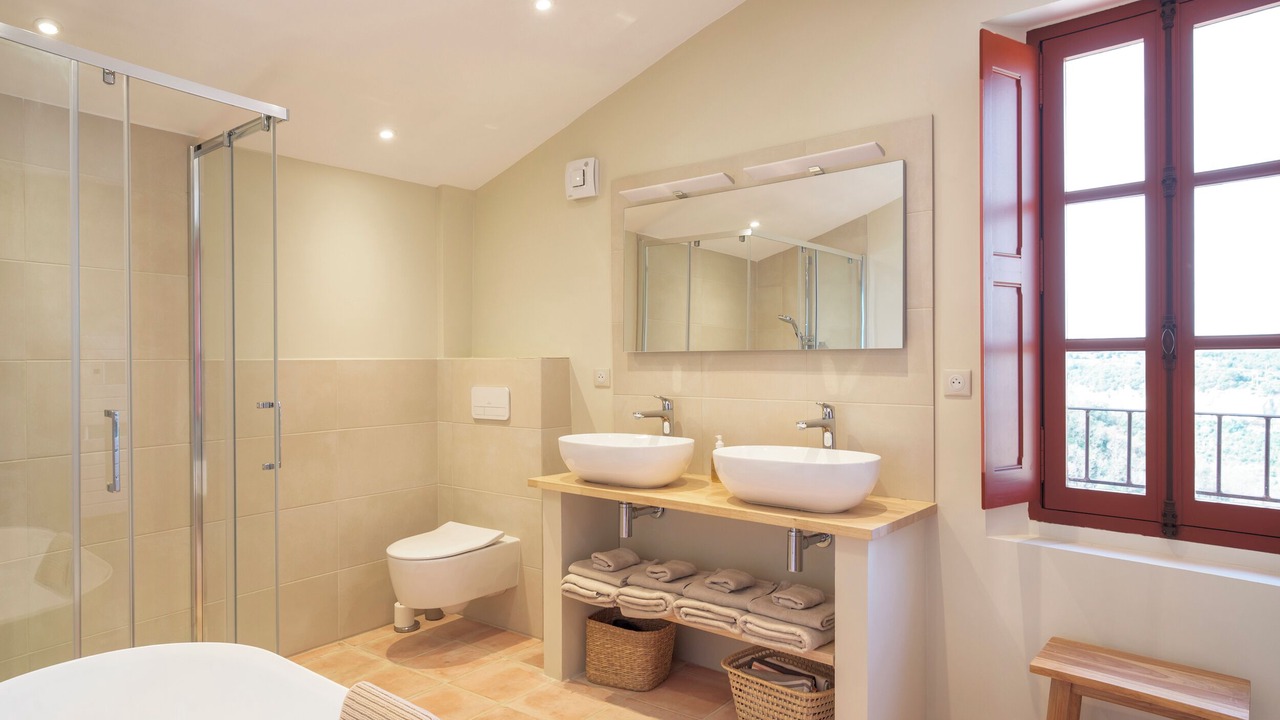 Photo of Bathroom in Venasque