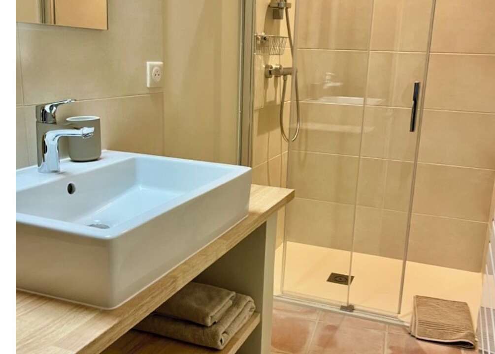 Photo of Bathroom in Venasque
