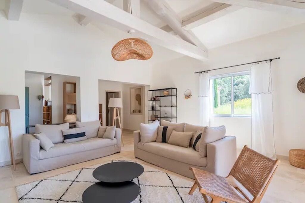 Photo of Livingroom in Goult