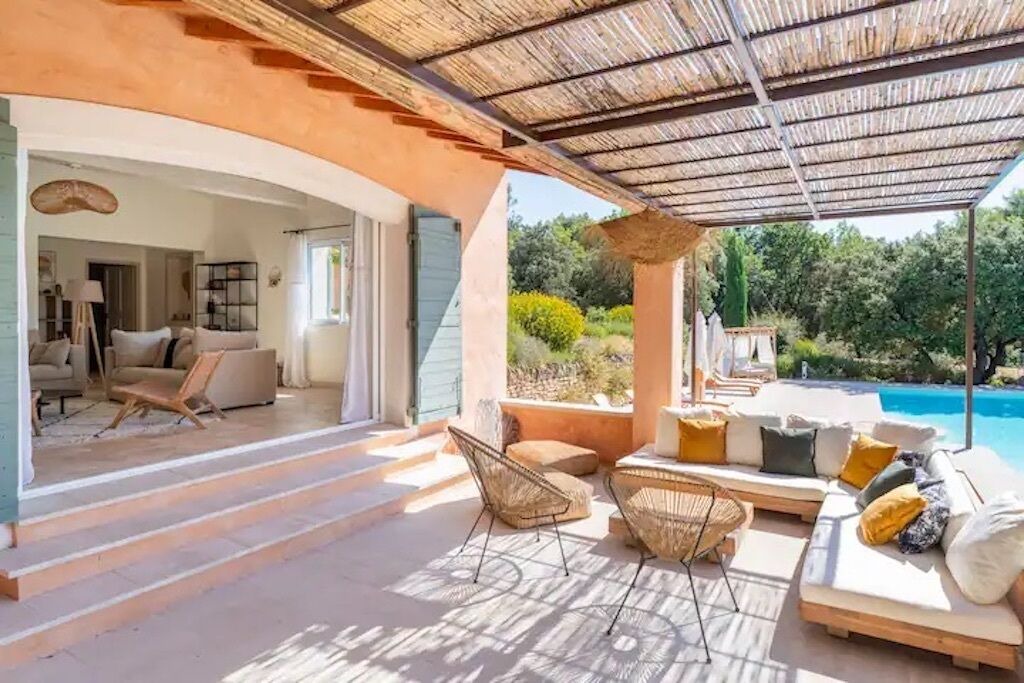 Photo of Patio Balcony in Goult