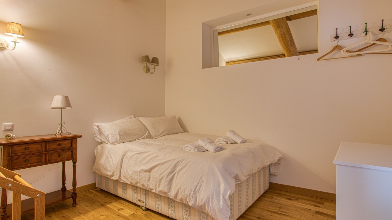 Photo of Bedroom in Meynes