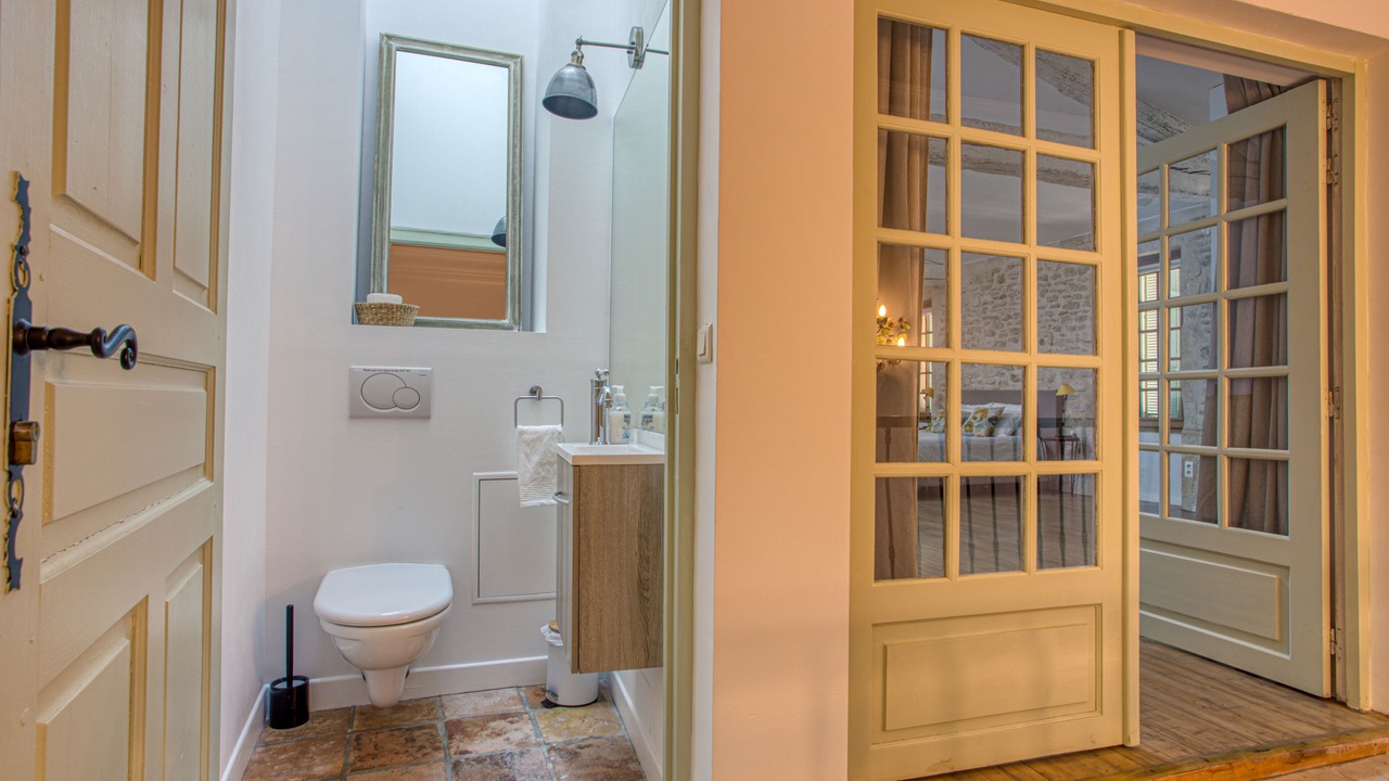 Photo of Bathroom in Meynes