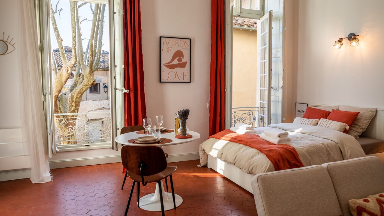 Photo of Bedroom in Noves
