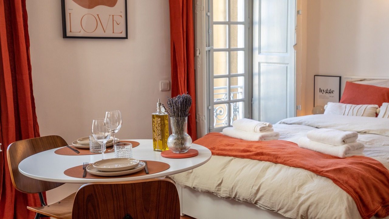 Photo of Bedroom in Noves