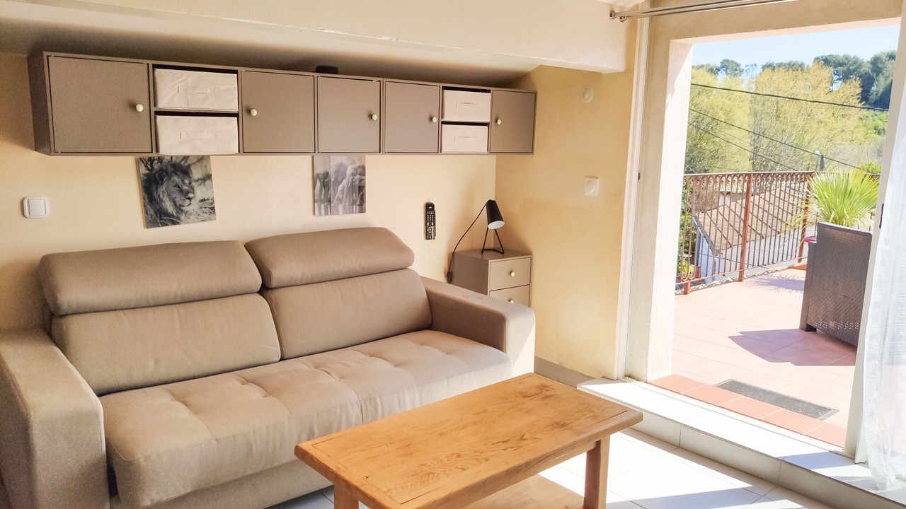 Photo of Bedroom in Plan-de-Cuques