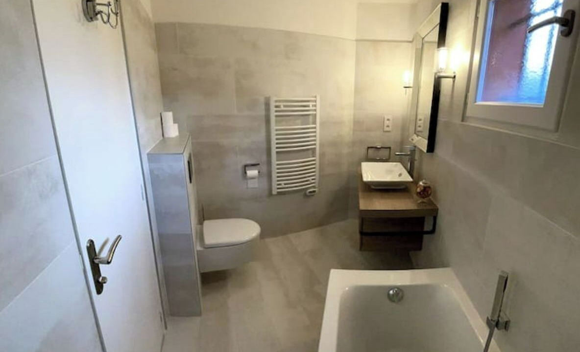 Photo of Bathroom in Coudoux