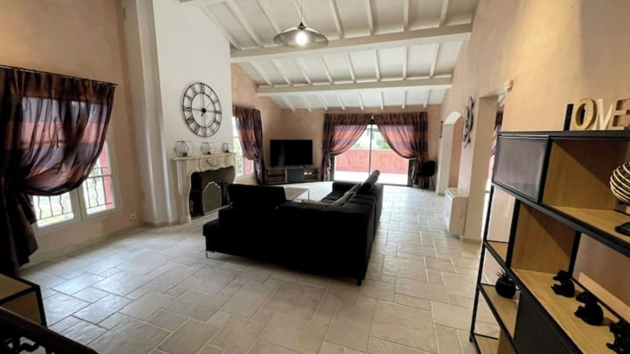 Photo of Livingroom in Coudoux