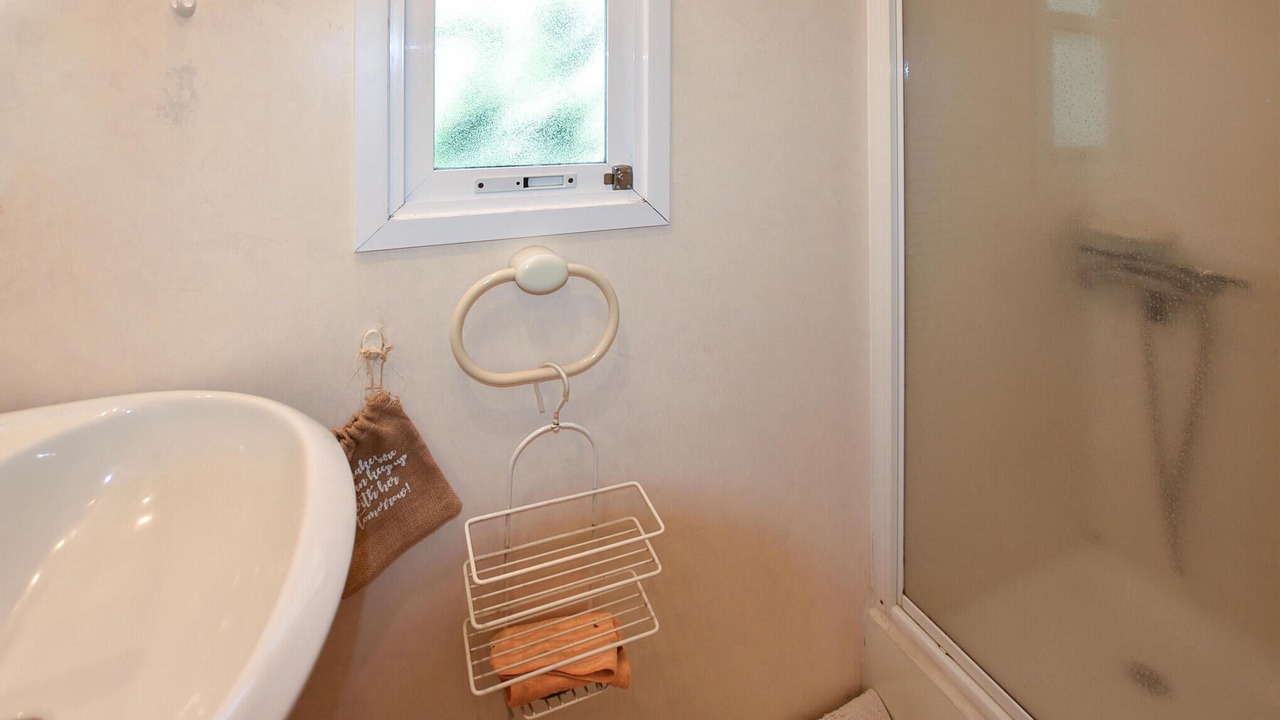 Photo of Bathroom in Entraigues-sur-la-Sorgue