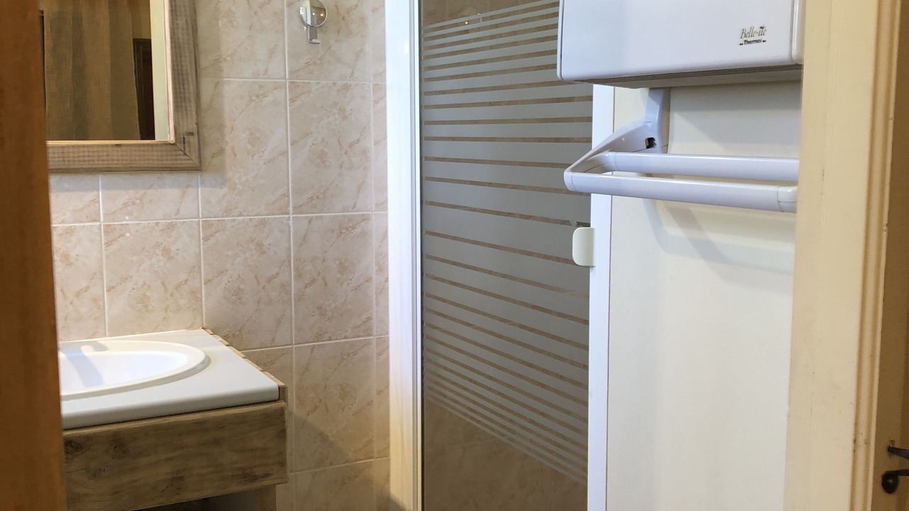 Photo of Bathroom in St.-Remy-de-Provence