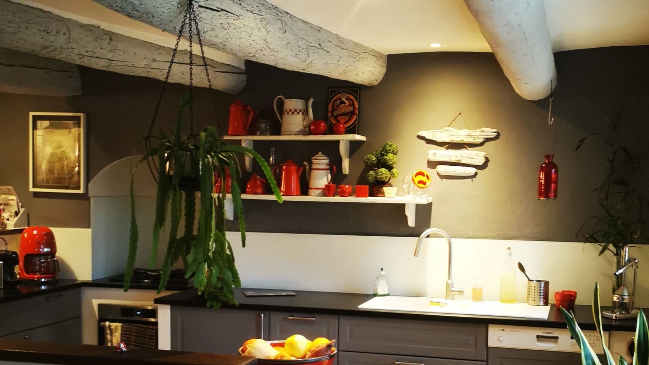 Photo of Kitchen in Orange