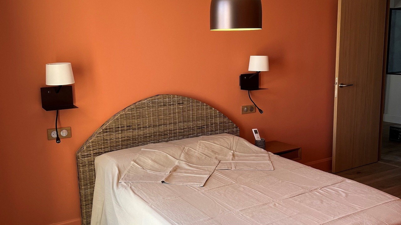 Photo of Bedroom in Chateauneuf-de-Gadagne