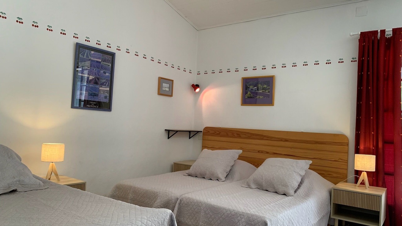 Photo of Bedroom in Venasque