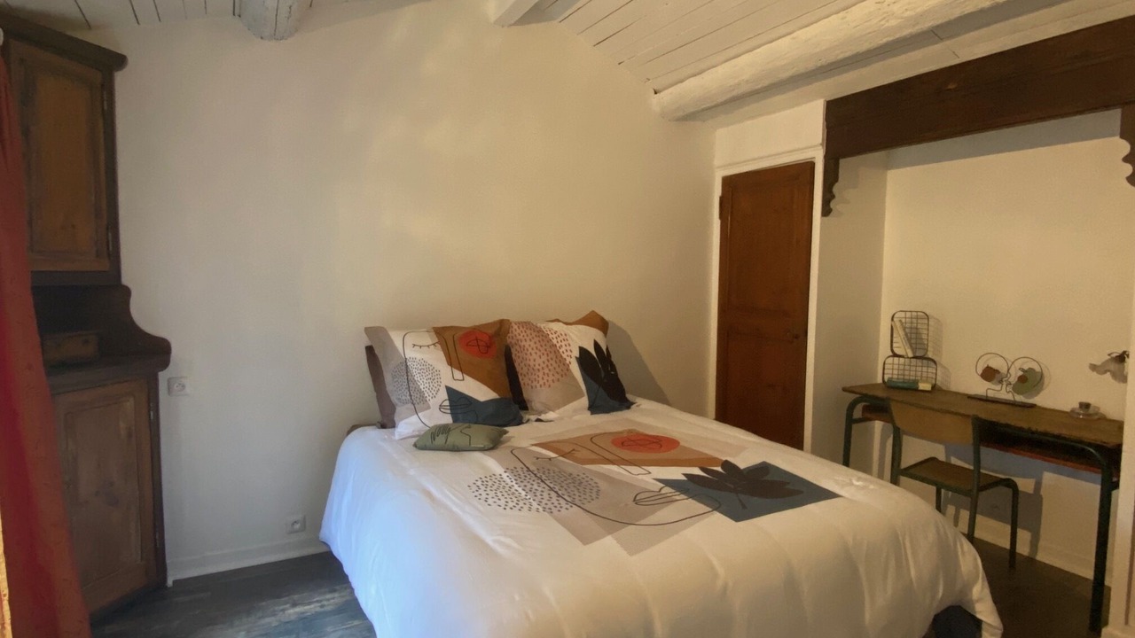 Photo of Bedroom in Tarascon