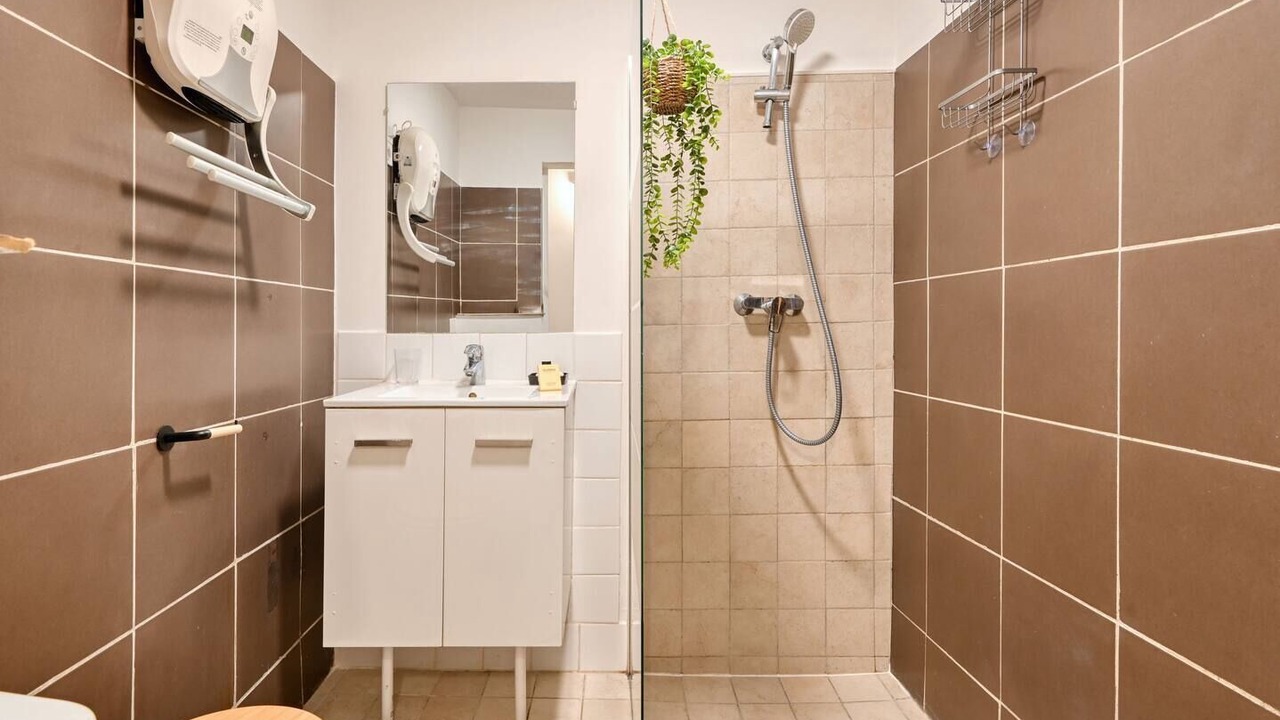 Photo of Bathroom in Menpenti