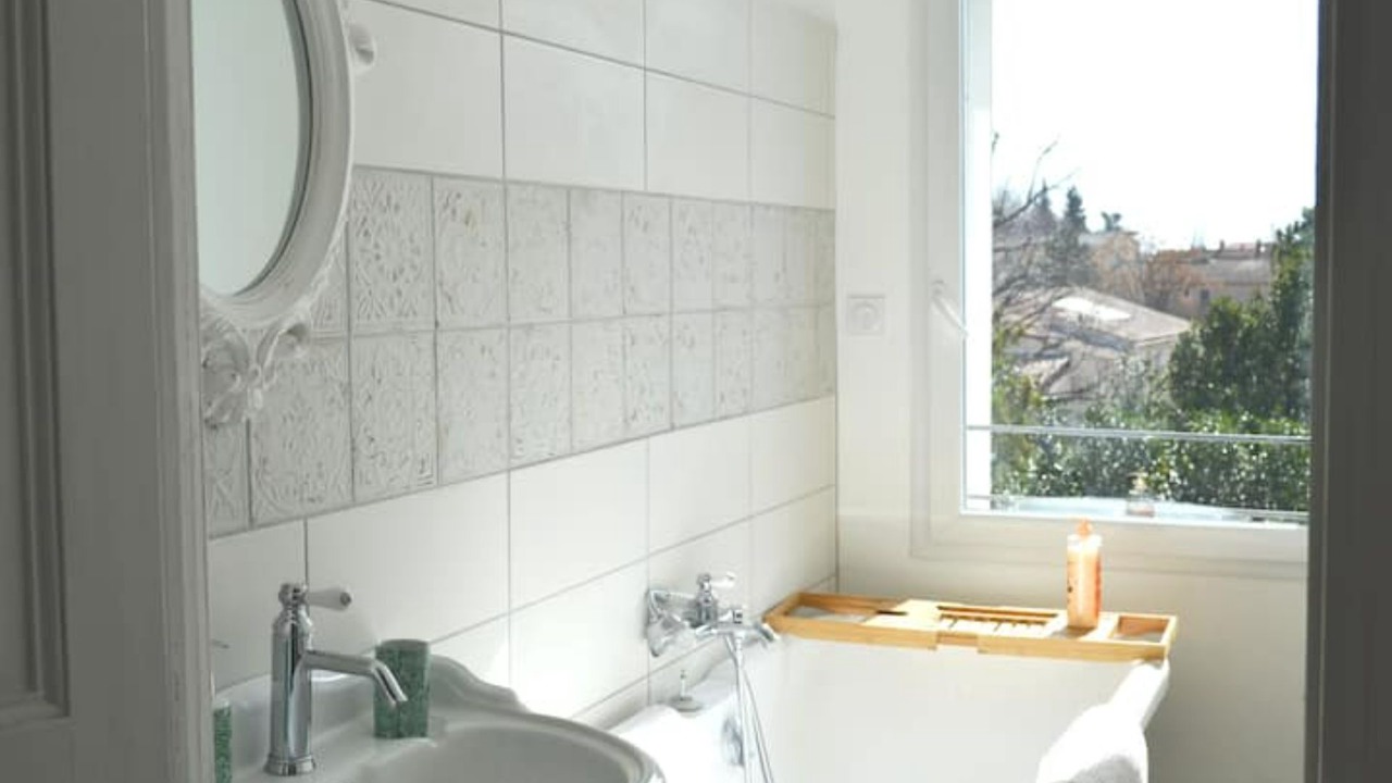 Photo of Bathroom in Orange