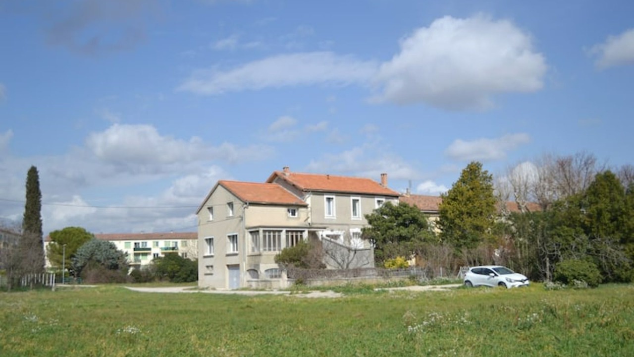 Photo of Outdoor in Orange