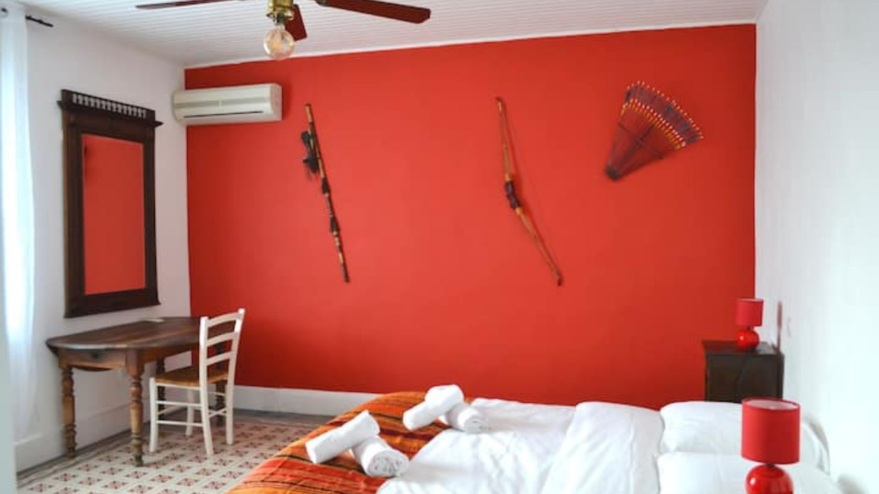 Photo of Bedroom in Orange