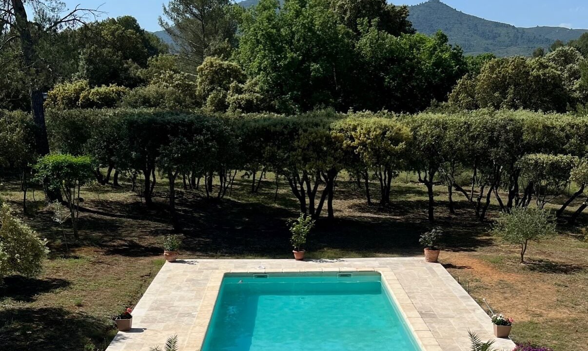 Photo of Outdoor in Jouques
