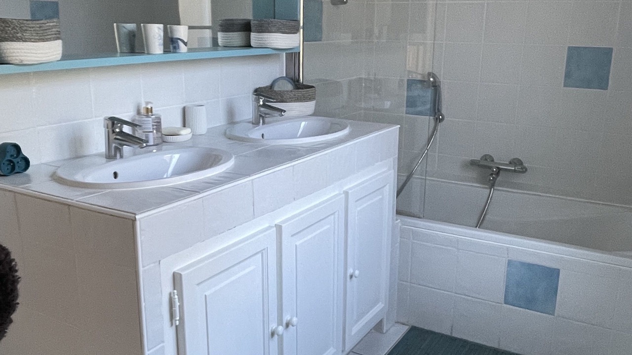 Photo of Bathroom in Saint-Maximin-la-Sainte-Baume