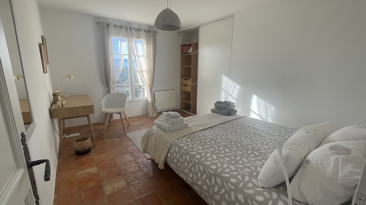 Photo of Bedroom in Saint-Maximin-la-Sainte-Baume