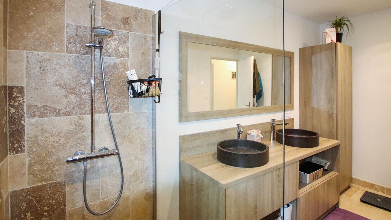 Photo of Bathroom in Caumont-sur-Durance