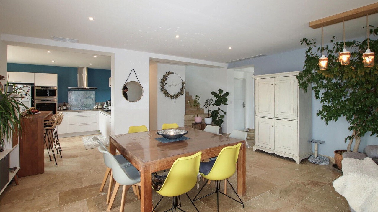 Photo of Bedroom in Caumont-sur-Durance