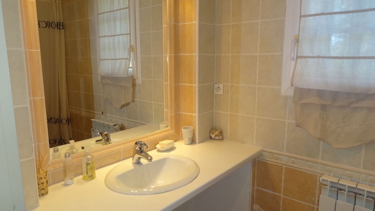 Photo of Bathroom in Alleins