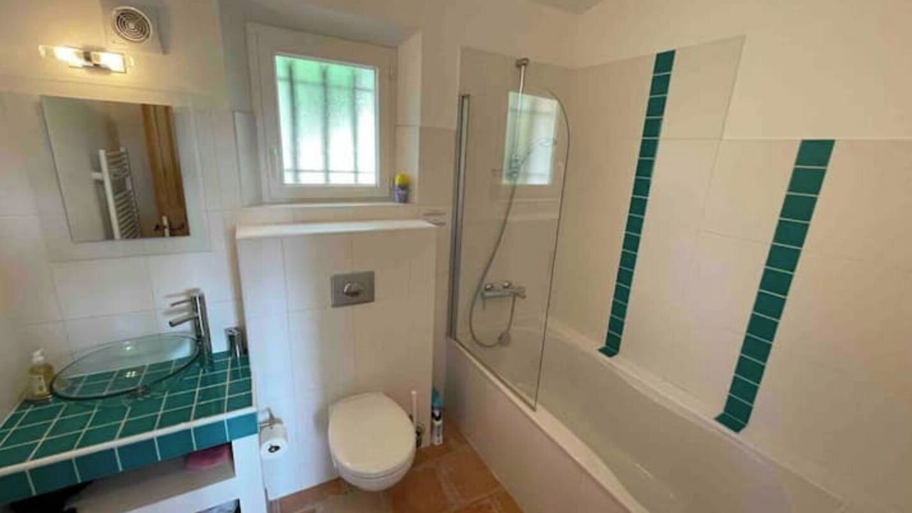 Photo of Bathroom in Saint-Saturnin-les-Apt