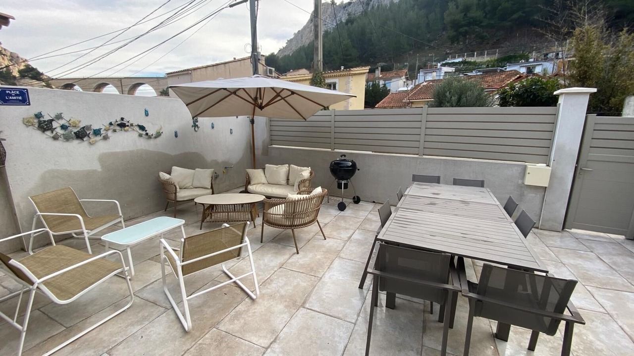 Photo of Outdoor in Niolon