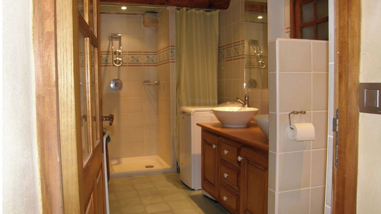 Photo of Bathroom in Crillon-le-Brave