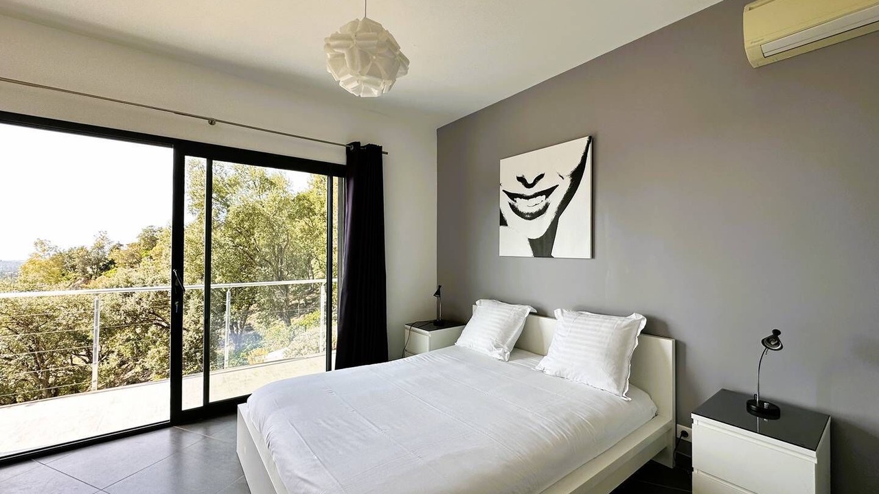 Photo of Bedroom in La Londe-les-Maures