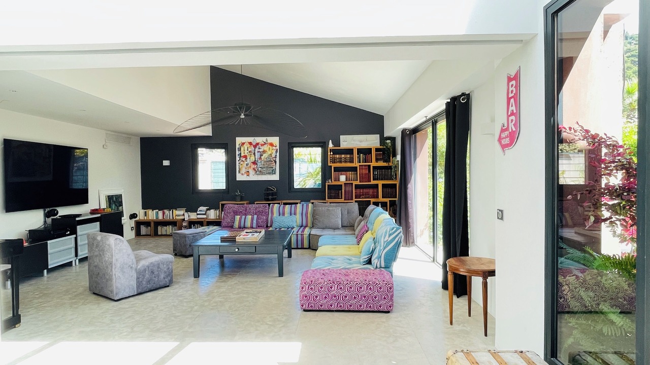 Photo of Livingroom in Carqueiranne