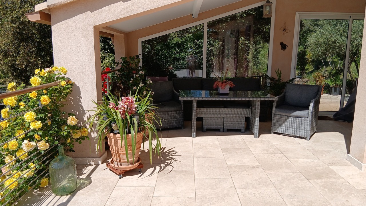 Photo of Patio Balcony in La Roquebrussanne