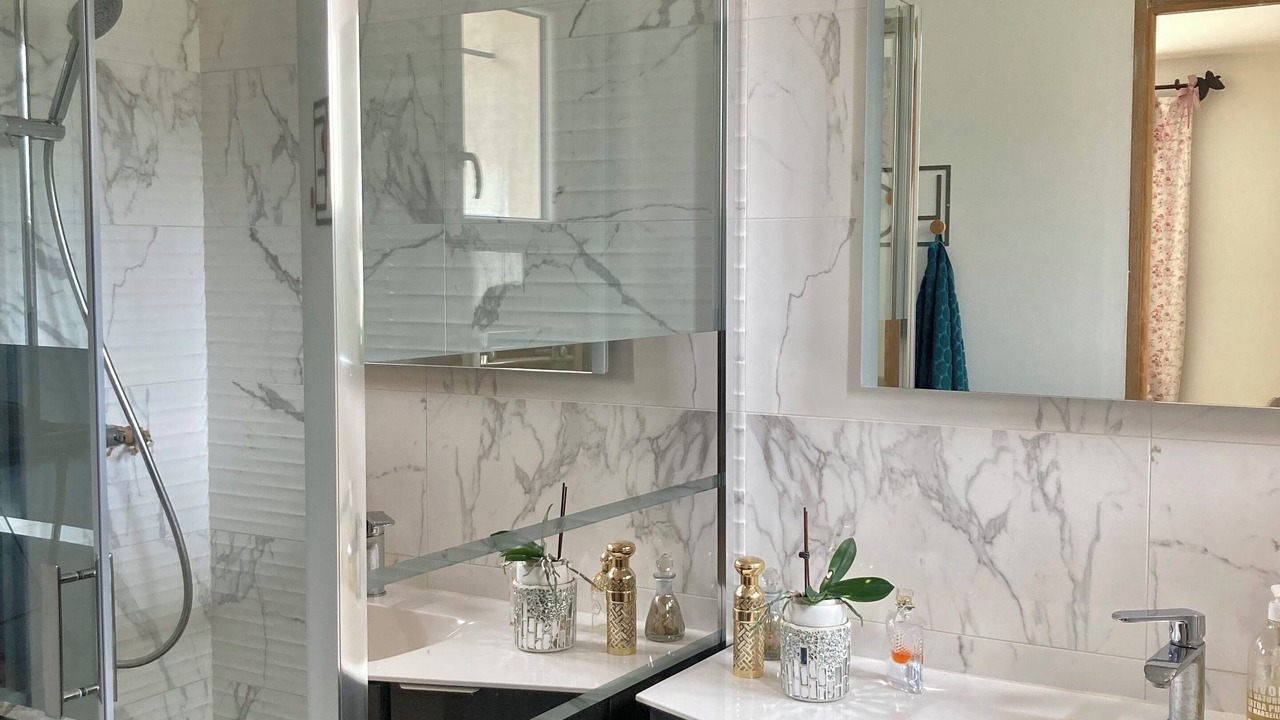 Photo of Bathroom in La Roquebrussanne