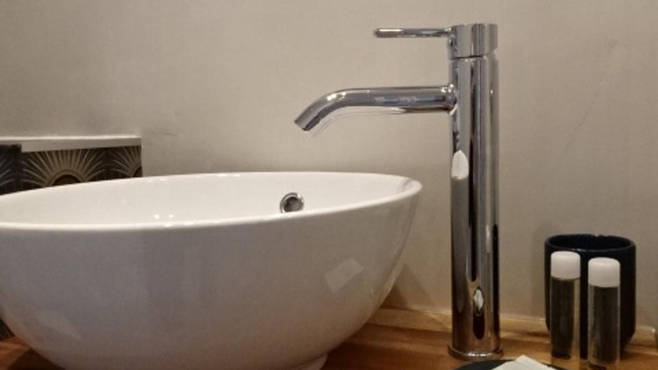 Photo of Bathroom in Venterol